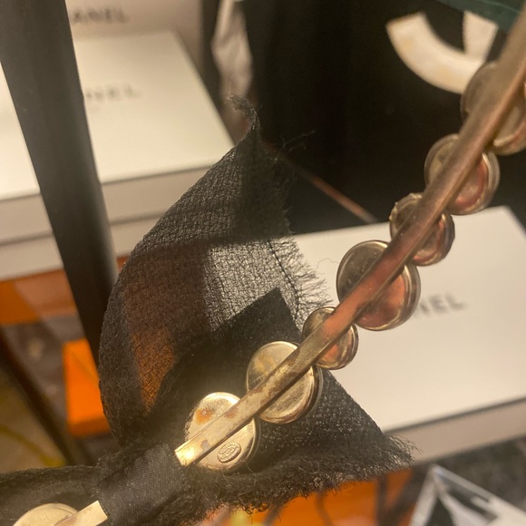 Vintage Chanel headband - Picture 3 of 16
